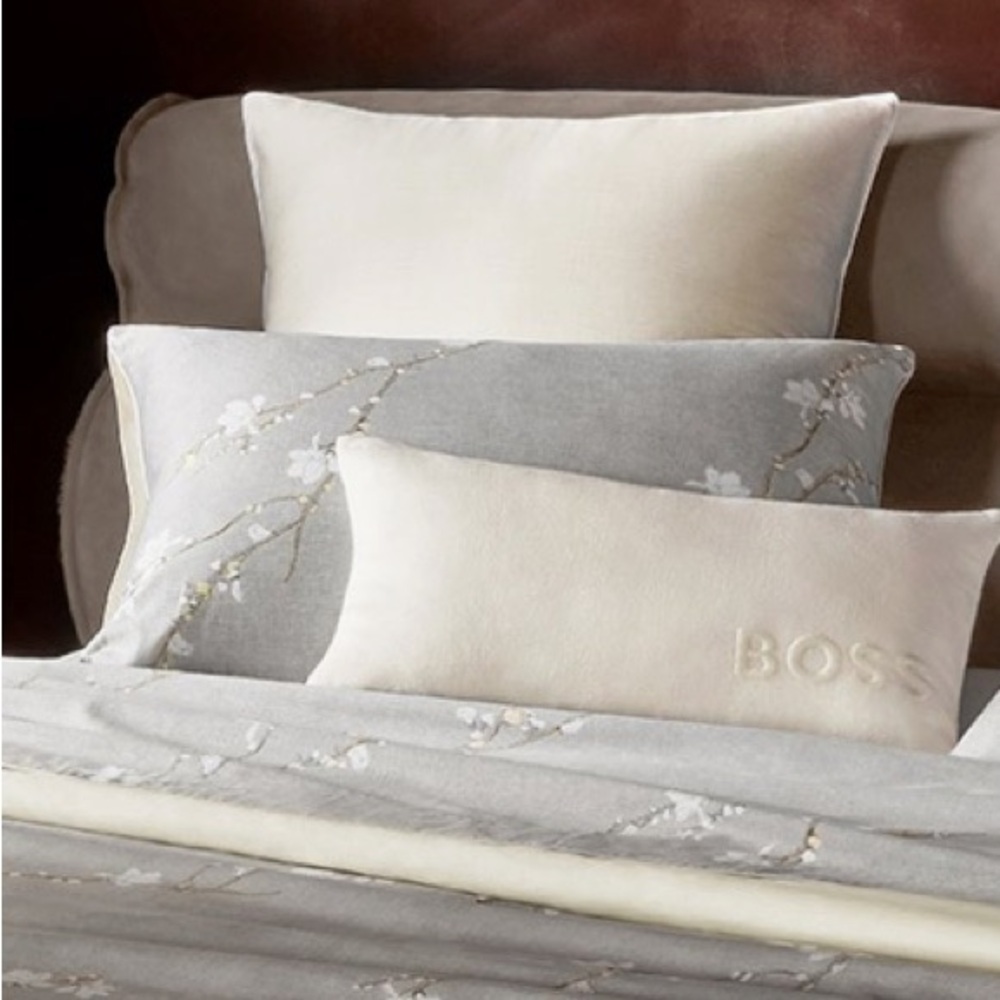 BOSS Home Almond Flowers King Sham